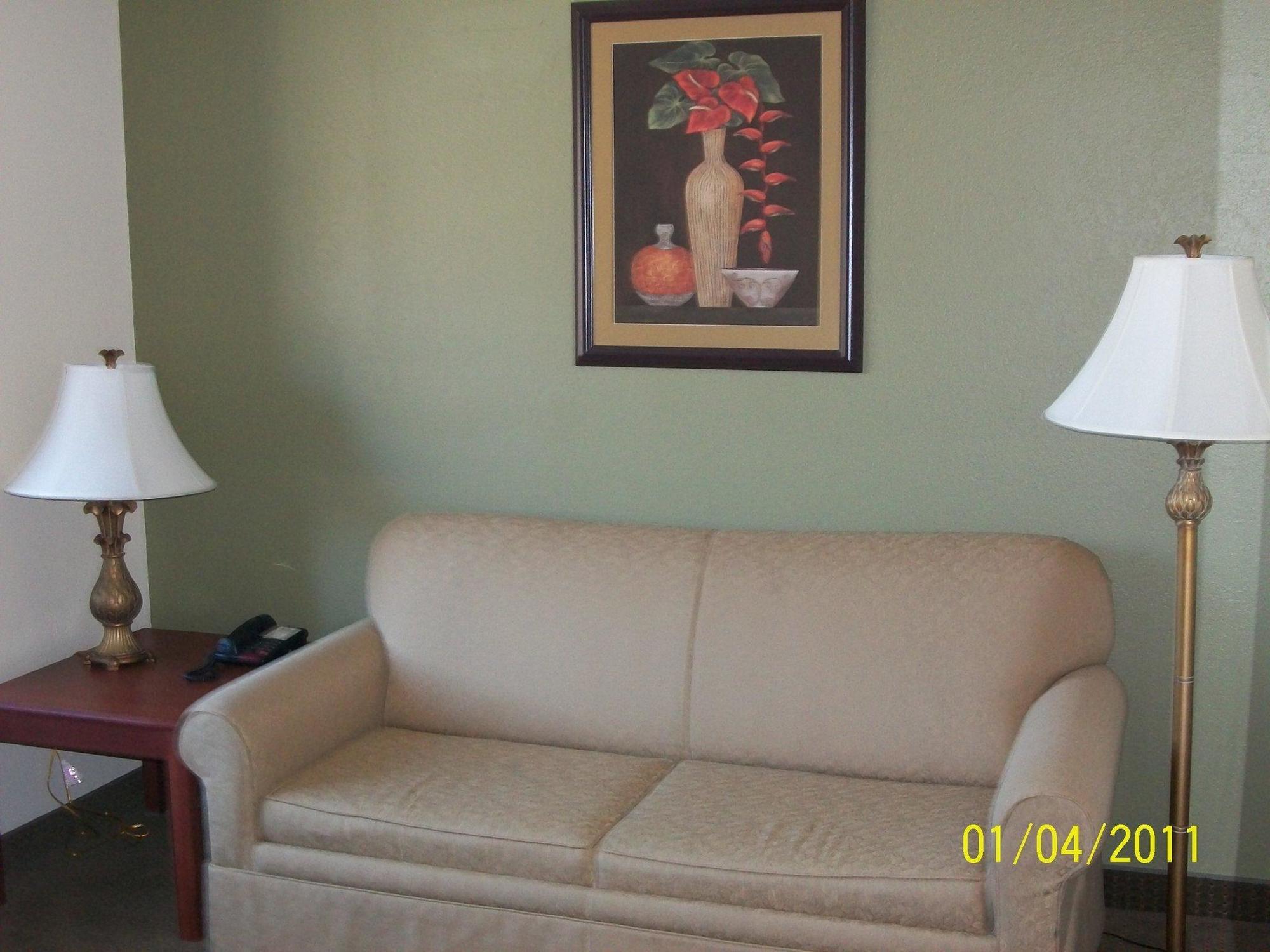 Quality Inn & Suites Prestonsburg Next To Mountain Arts Center Quarto foto