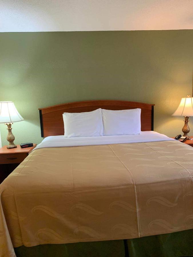 Quality Inn & Suites Prestonsburg Next To Mountain Arts Center Exterior foto